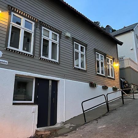 Duzy Apartament W Centrum Ålesund Exterior foto