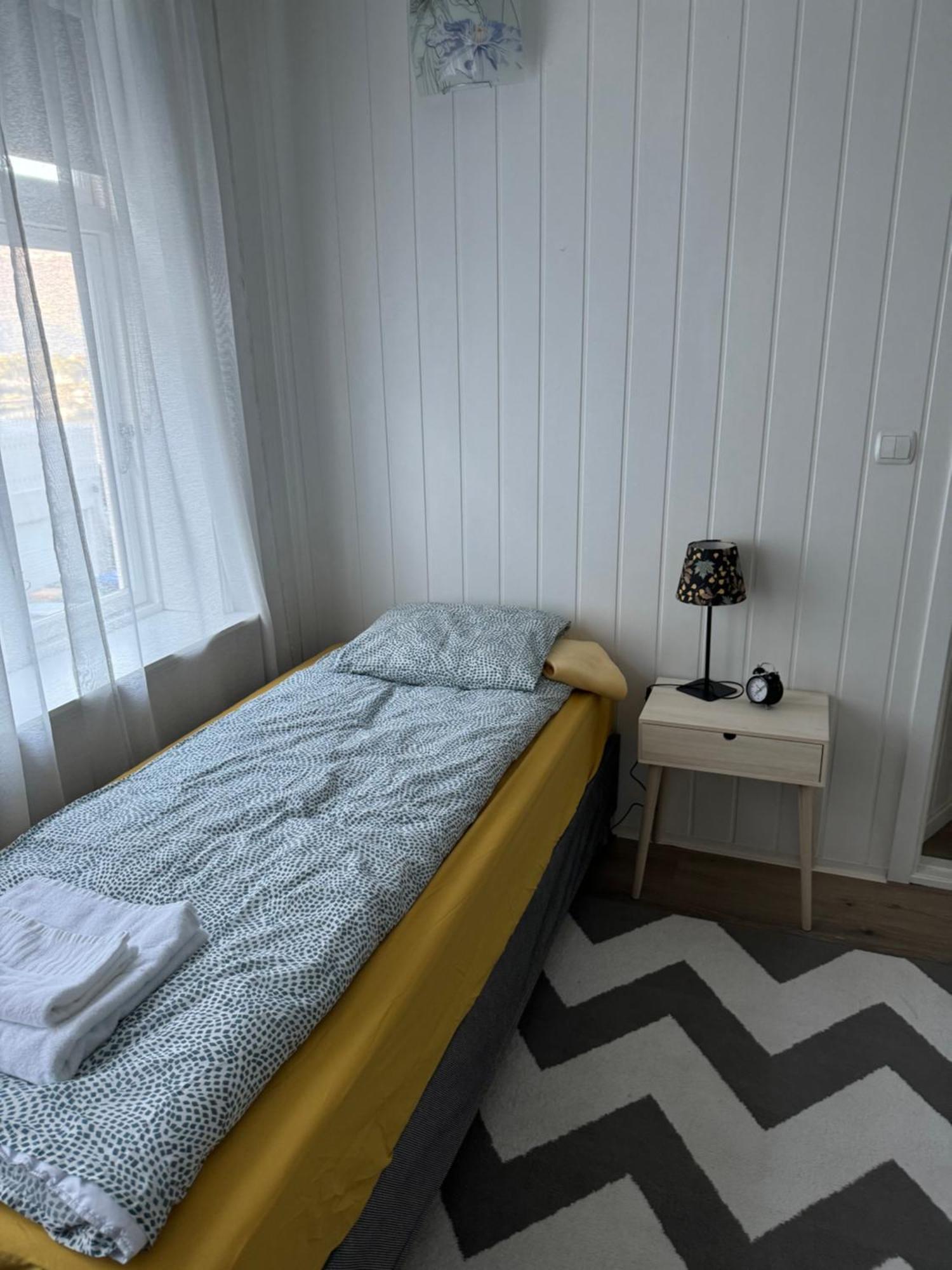 Duzy Apartament W Centrum Ålesund Exterior foto